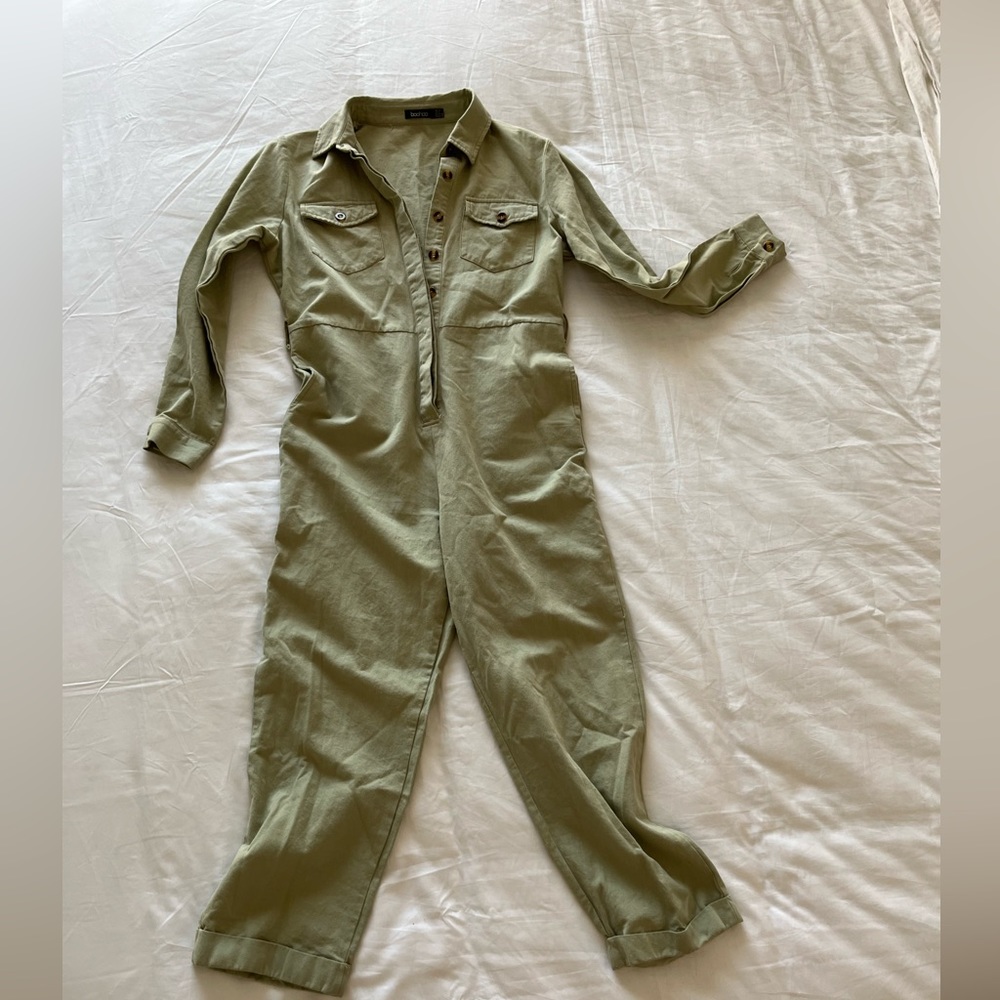 Green jumpsuit Boohoo size 8